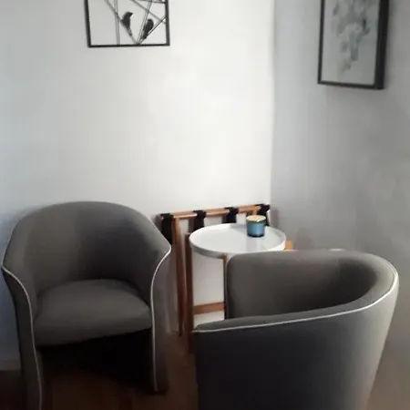 Jazz Et Oda ve Kahvaltı Monlezun