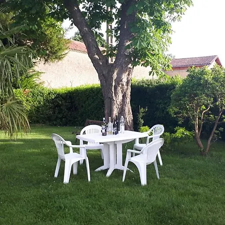 Jazz Et Oda ve Kahvaltı 3*