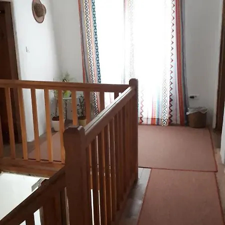 Oda ve Kahvaltı Jazz Et